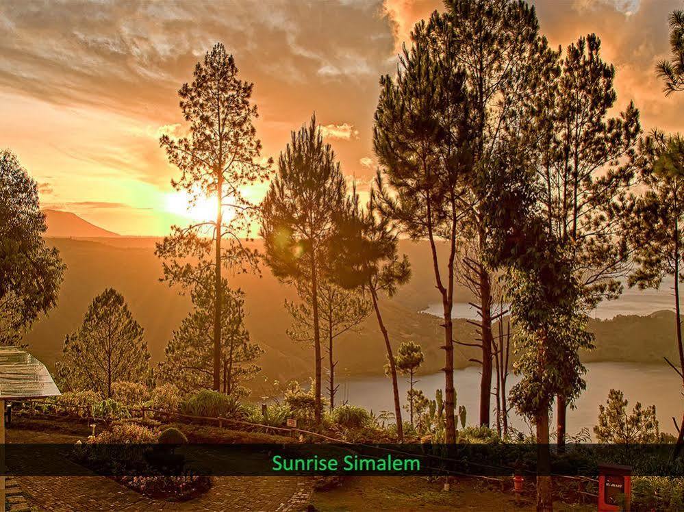 Taman Simalem Resort Tongging Exteriér fotografie